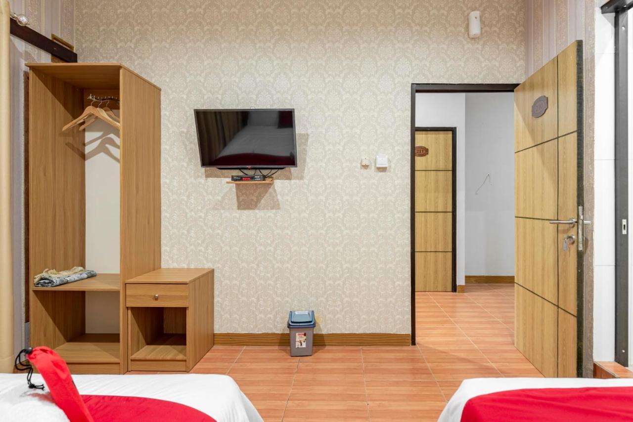RedDoorz Syariah @ Danau Kerinci Sawojajar Hotel Ngadipuro Bagian luar foto
